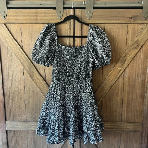 Dizzy Lizzy of Los Angeles Smocked Black & White 100% Cotton Dress Size Medium - Picture 2 of 8